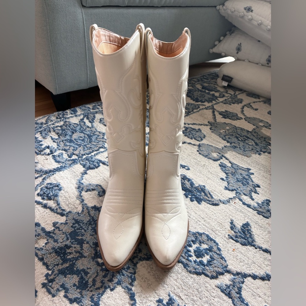 White Cowgirl Boots - worn once!